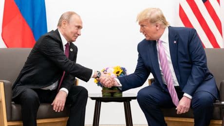 Trump dice que Putin le ha comunicado que "tendrá que responder" a los ataques de Ucrania