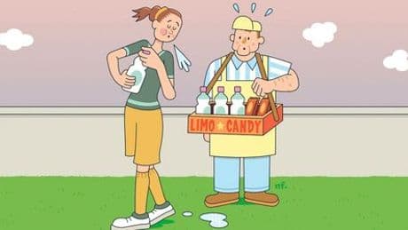 Wieso spucken Fußballerinnen und Fußballer ihre Getränke wieder aus?