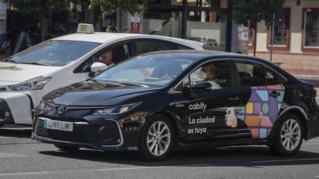 Cabify logra su mejor rentabilidad en plena guerra por las licencias en Madrid