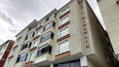 Tekirdağ'da erkek vahşeti: Boşanma aşamasında olduğu kadını boğazından bıçakladı