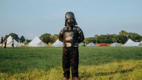 Feriencamp: "Du bist wie ein Vater für mich. Nicht so ein Arsch wie mein letzter"