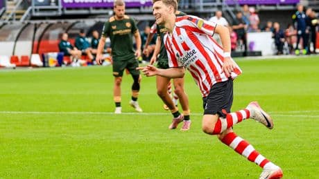 FC Utrecht weet weer wat verliezen is: Sparta in slotfase op Het Kasteel te sterk
