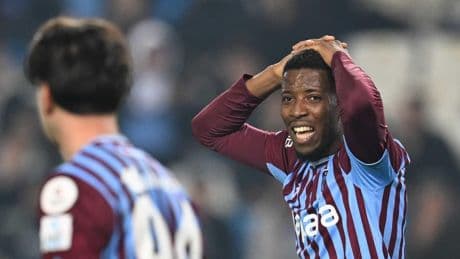 Simon Banza'ya şok