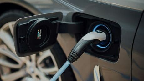 Incentivi auto elettriche: come funzionano, piattaforma Sogei e rimborsi massimi per privati e imprese