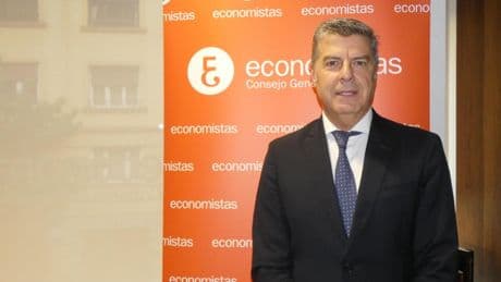 Miguel Ángel Vázquez, nuevo presidente del Consejo General de Economistas en sustitución de Valentín Pich