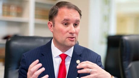 Virginia sheriffs rip Dem challenger's 'criminals first' agenda in fiery endorsement of Jason Miyares
