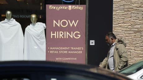 U.S. unemployment claims dipped to 245,000 last week, hovering at historically low levels