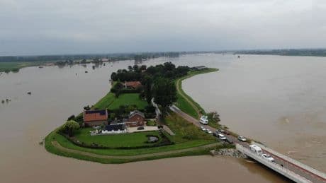 Kuilen tot wel 15 meter diep: hoogwater veranderde Maasbodem ingrijpend