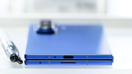 Samsung Galaxy Z Fold 7 è sottile e leggerissimo ma non per tutte le tasche