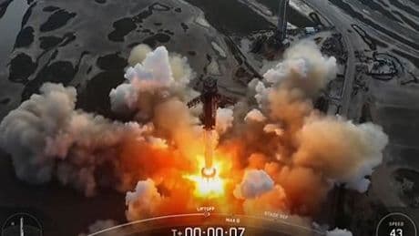 SpaceX: Erfolgreicher Start der Riesenrakete von Elon Musk nach mehreren Fehlversuchen