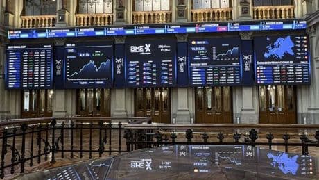 BBVA sube más de un 7% en bolsa tras anunciar beneficios récord y empuja al Ibex a nuevos máximos