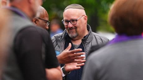 2 more attacks on Jews heighten concerns about security in and around US synagogues