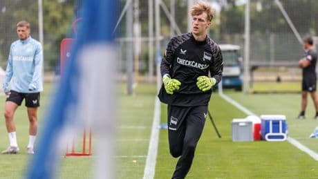 Nächster Hertha-Ausfall - Schulter-OP! Keeper Goller fällt lange aus