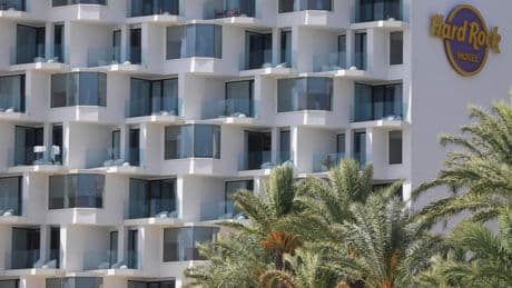 Toerist sterft na val van balkon op Ibiza: vijfde dodelijke incident deze zomer