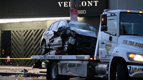 Attaque à la voiture-bélier devant une boîte de nuit à Los Angeles: au moins 30 blessés