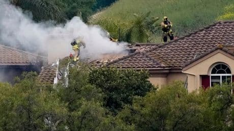 Small plane crashes into Simi Valley neighborhood in Southern California, killing 1 person
