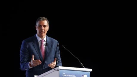 Sánchez apela a los grupos a aprobar el decreto antiaranceles ante el no del PP y la amenaza de Podemos