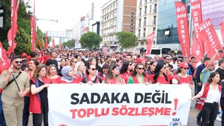 Greve hazırlanan İZENERJİ işçileri: “İnsanca geçinebilecek bir ücret istiyoruz”