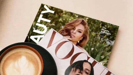 Polémica: una revista de belleza usa mujeres generadas 100% con inteligencia artificial