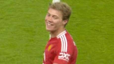 Chelsea vs Man Utd interrupted as Rasmus Hojlund left in hysterics after referee takes issue with clothing