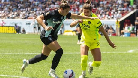 Gotham FC survive early red card for much-needed draw
