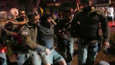 Israeli frustration over the war in Gaza erupts into fierce protests