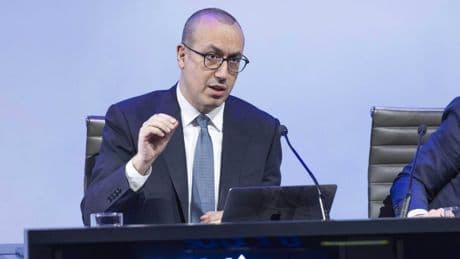 BBVA decidirá si retira la opa tras las juntas que Sabadell celebrará en agosto: "No hay garantía de nada"