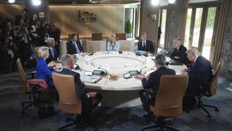 Trump si smarca sulla tregua. "Teheran doveva parlare prima"