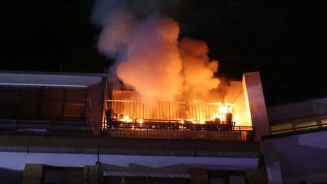 Er ist schon wieder frei - Mann terrorisiert Nachbarn, zündet Wohnung an