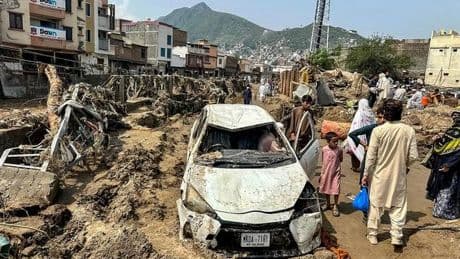“Colère de Dieu ou impréparation ?” : des crues soudaines tuent plus de 300 personnes au Pakistan