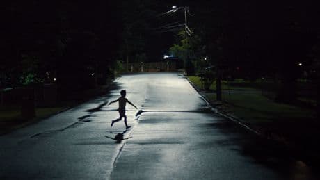 17 children vanish into the night — 'Weapons' is terrific and terrifying