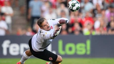 Fußball: "Todesfall in Familie": Cottbuser Pokalheld mit harter Woche