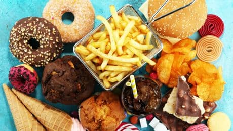 Ultraprocesados, procesados y más: apunta la cantidad de alimentos que llevan azúcares añadidos