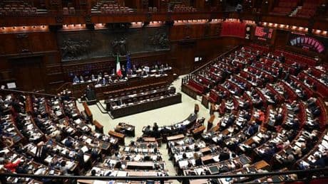 Legge elettorale, altolà della Lega: «Quella attuale va più che bene». La sfida del Pd: presentate un testo