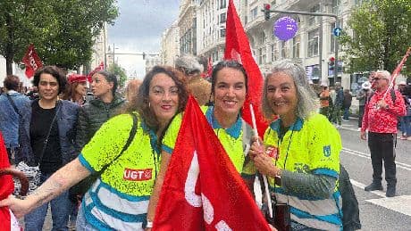 Los trabajadores marchan por el 1 de mayo: &quot;Con el apagón te das cuenta de que pasamos demasiado tiempo en el trabajo&quot;