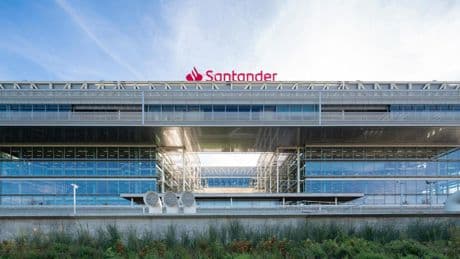 Santander sigue la estela de CaixaBank y lanza la filial para ultrarricos Beyond Wealth