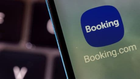 Plus de 10.000 hôteliers européens demandent réparation à Booking.com