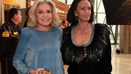 Beatriz de Orleans recibe el premio 'Mallorquina de Verano' en Palma: una francesa con alma balear