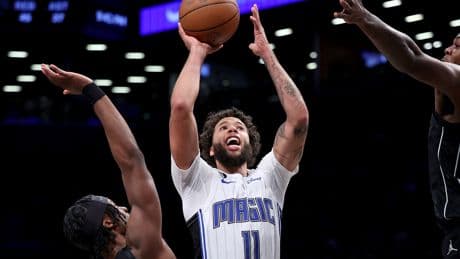 Former NBA Rookie of the Year Michael Carter-Williams wins heavyweight boxing debut