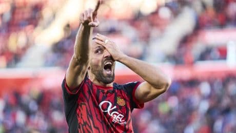Muriqi sorprende al desvelar lo que cobra tras su renovación con el Mallorca