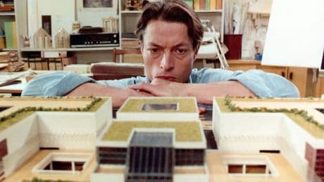 Open-Air-Kino in der Stasi-Zentrale: Warum „Die Architekten“ von 1990 hochaktuell ist