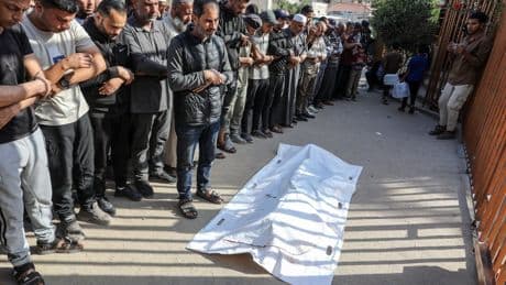 Gazze'de can kaybı 53 bini aştı