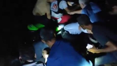 Bingöl'de nehirde mahsur kalan 5 kişi kurtarıldı