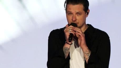 John Newman's VE Day 80 performance sparks confusion amongst viewers