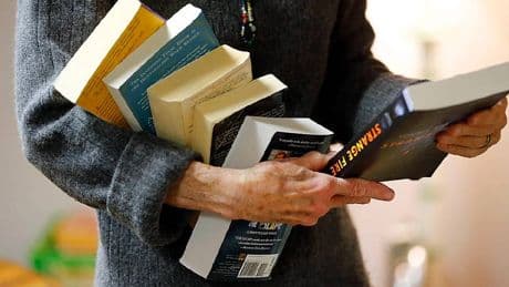 Özbekistan'da kitap okuyan mahkumlar erken tahliye edilecek