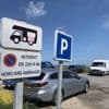 Face aux 600 000 camping-cars, les mairies serrent la vis