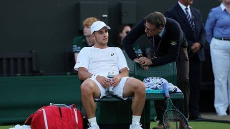 BBC commentators shocked as Wimbledon pull British player off court during match