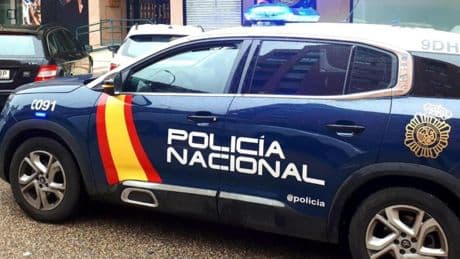 Dos detenidos en Cantabria por distribuir material sexual de 14 mujeres a través de Internet