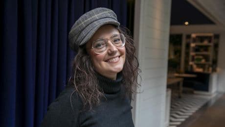 En braços dels novel·listes debutants madurs