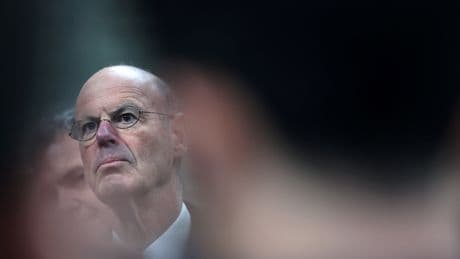 Aides publiques aux entreprises : Éric Lombard chahuté en commission d'enquête